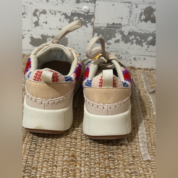 Crochet platform fashion sneakers. - Picture 8 of 14